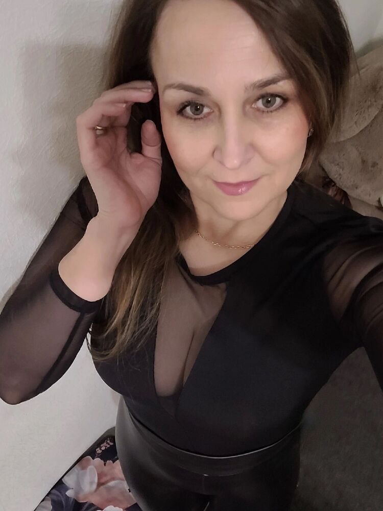  42764648  , 46 ,    