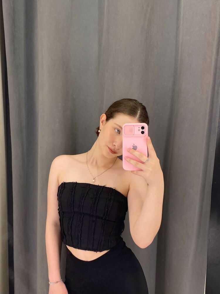  44248258  , 21 ,    -