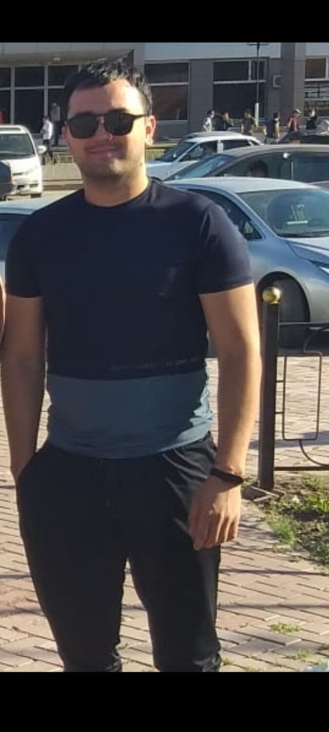  41208708  , 37 ,    