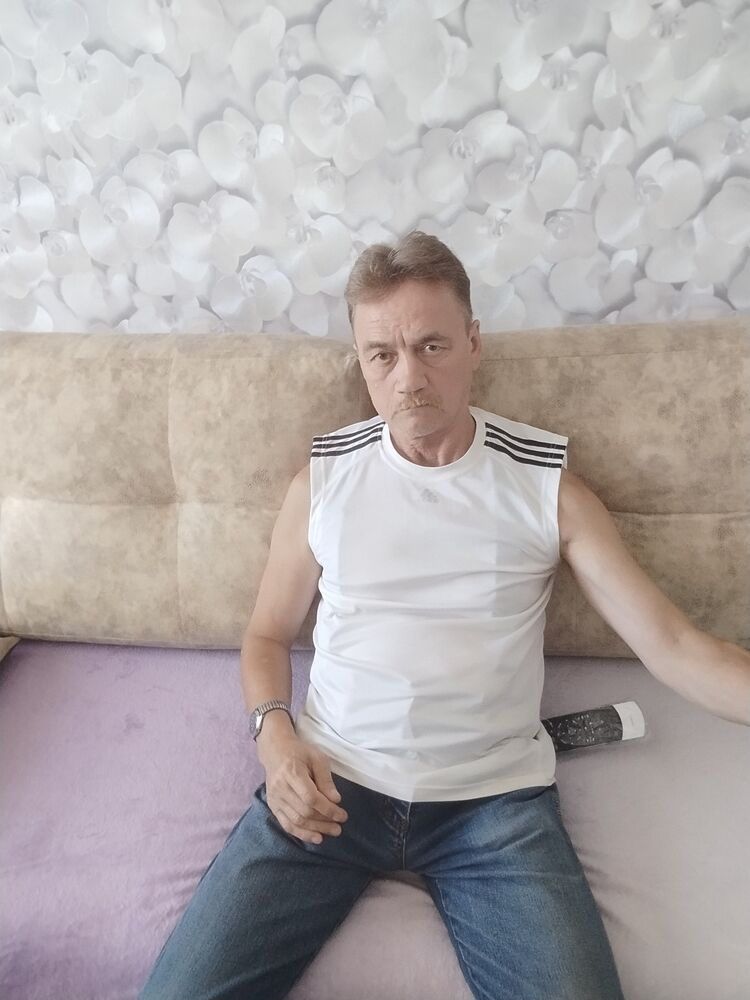  42519928  Sergey, 61 ,    