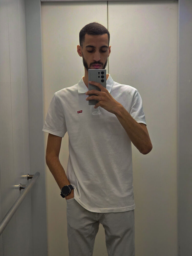  52841938  , 26 ,    