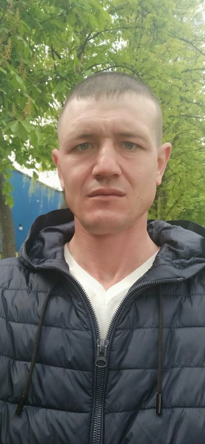  ,   Dima, 37 ,   ,   