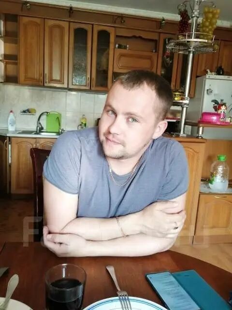 ���� 42987128 ������� ����, 32 ����, ���� ���������� � ������������