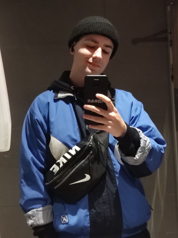 ���� 33083938 ����� ˸��, 21 ���, ���� ���������� � �������� ������