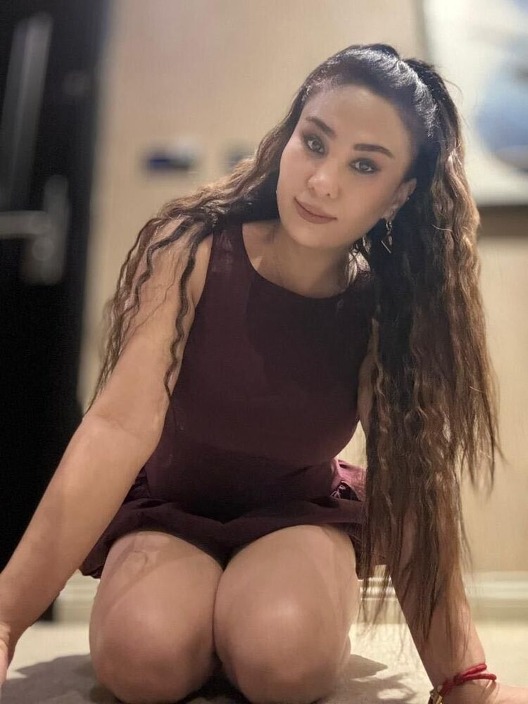  53292068  Aliya, 31 ,    