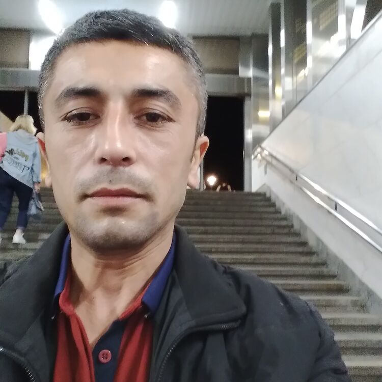  33340218  Bahrom, 40 ,    