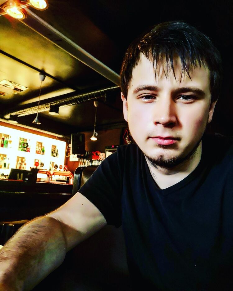   ,   Mike, 27 ,   ,   , c 