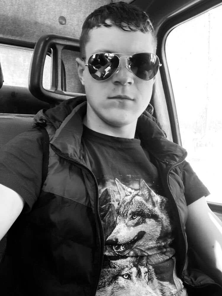  ,   Aleks, 24 ,   ,   
