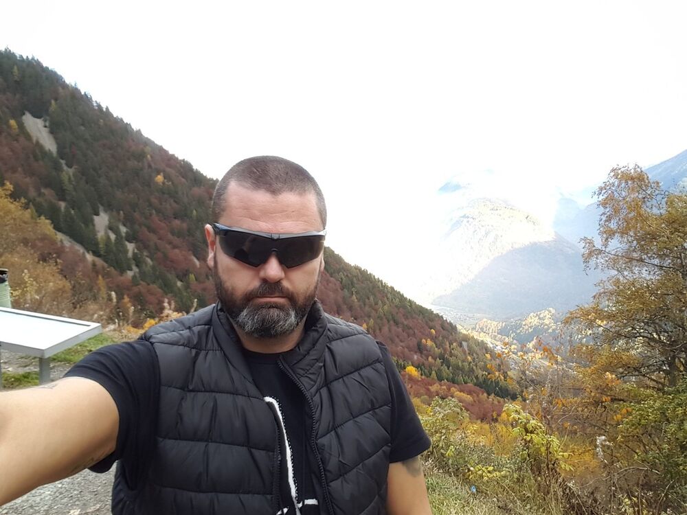  ,   Pustelnik, 51 ,   