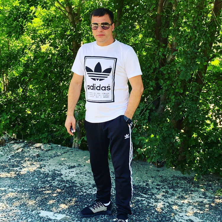  27745148  Aleks, 46 ,    