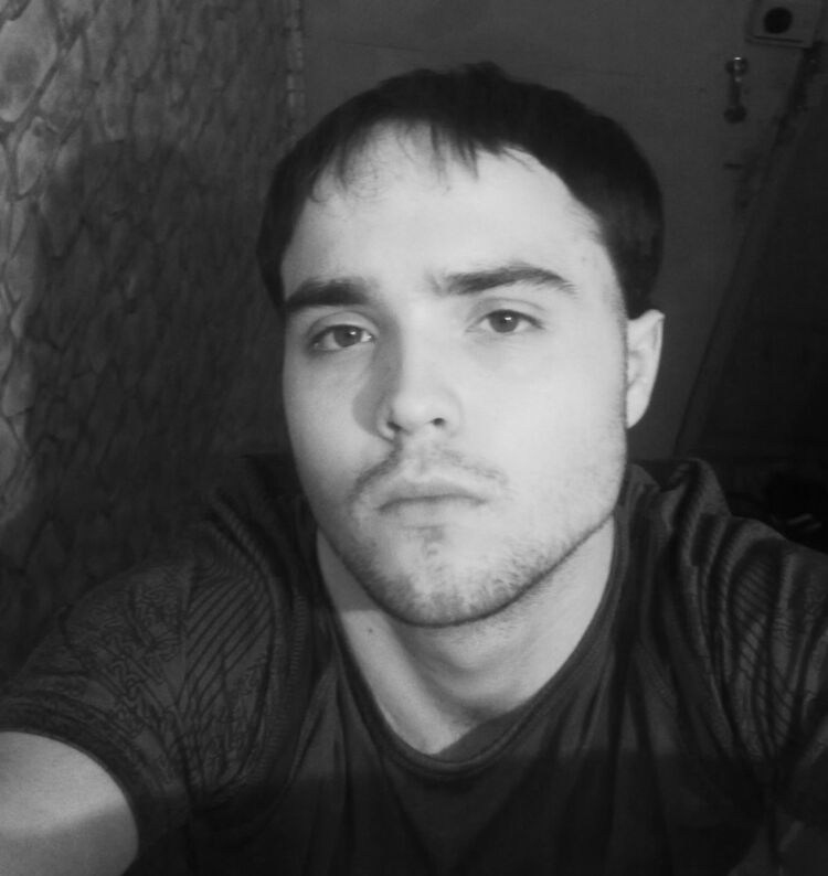  ,   Maks, 32 ,   ,   , c 