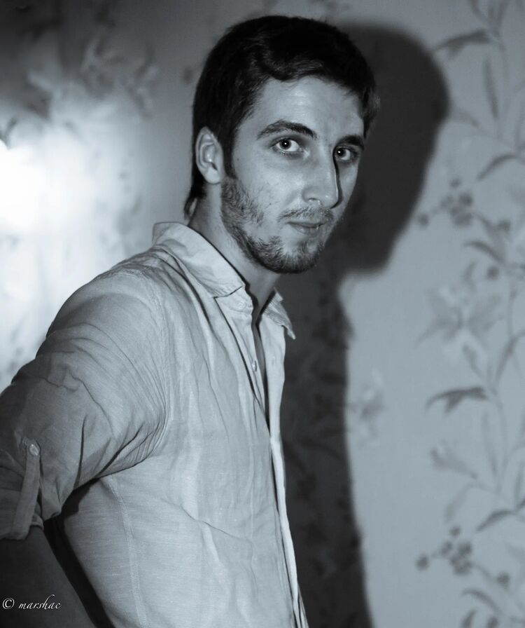  27428648  Leonid, 39 ,    