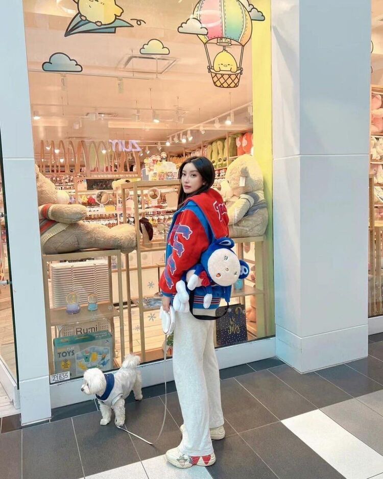  ,   Ly seav, 31 ,   ,   