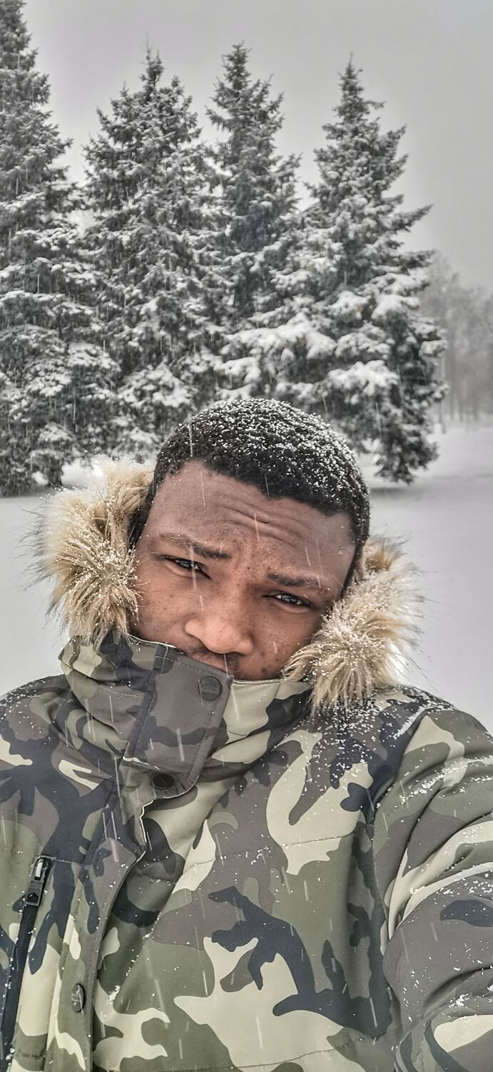  40192318  Adonis, 26 ,    