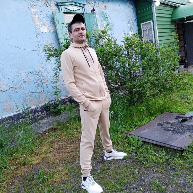  41186808  Aleks, 31 ,    
