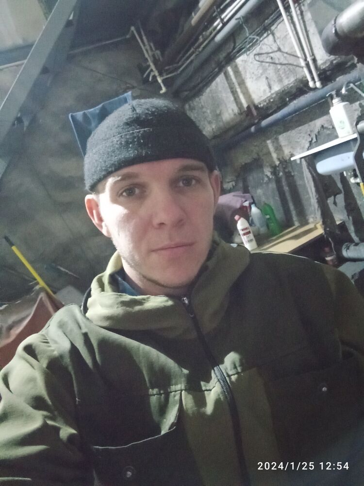  ,   Alexander, 32 ,   ,   , c , 