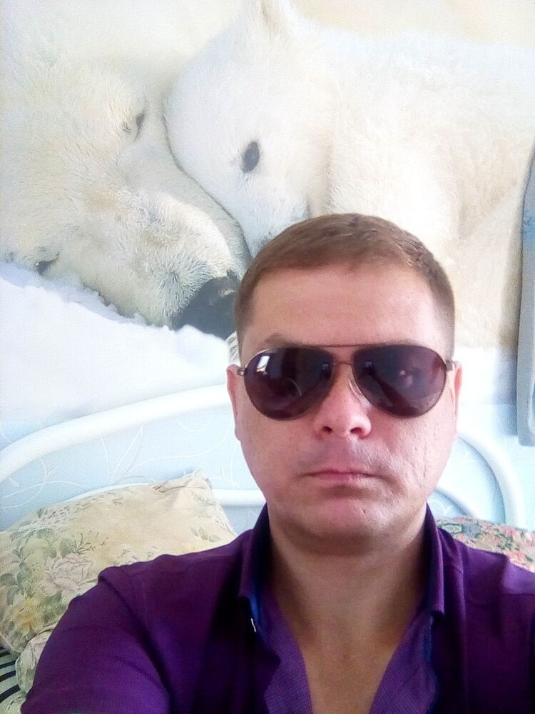  12535788  Denis, 45 ,    