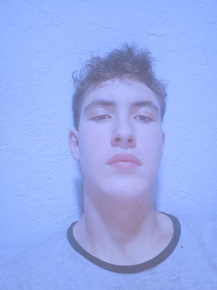  31007918  , 21 ,     