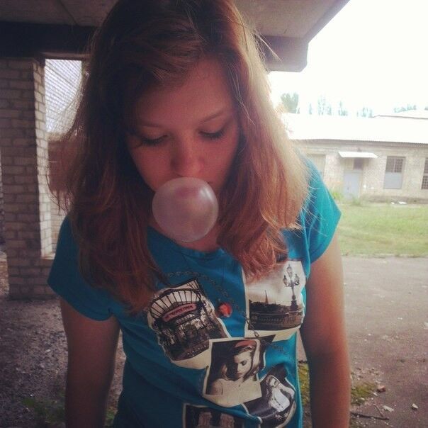  ,   Yana, 30 ,  