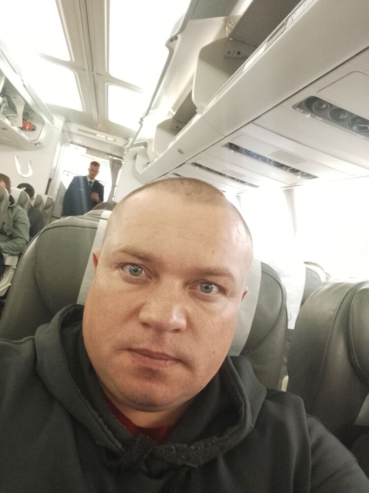  ,   EVGENY, 33 ,   ,   , c 