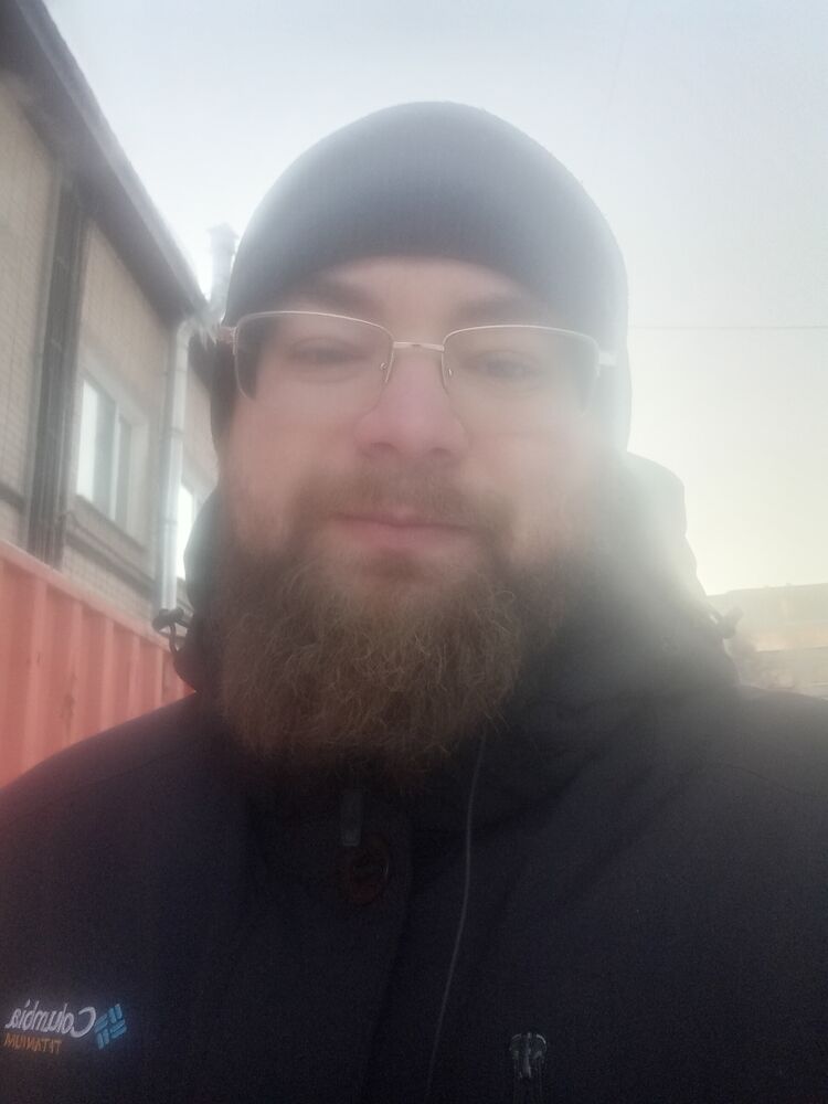  40715408  , 28 ,    