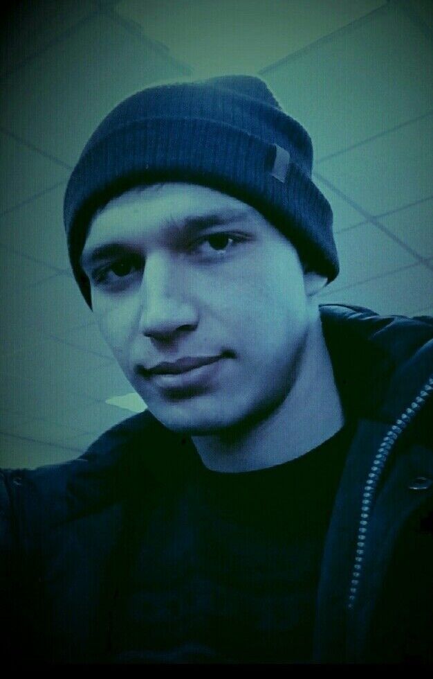  17051178  Vlad, 27 ,    