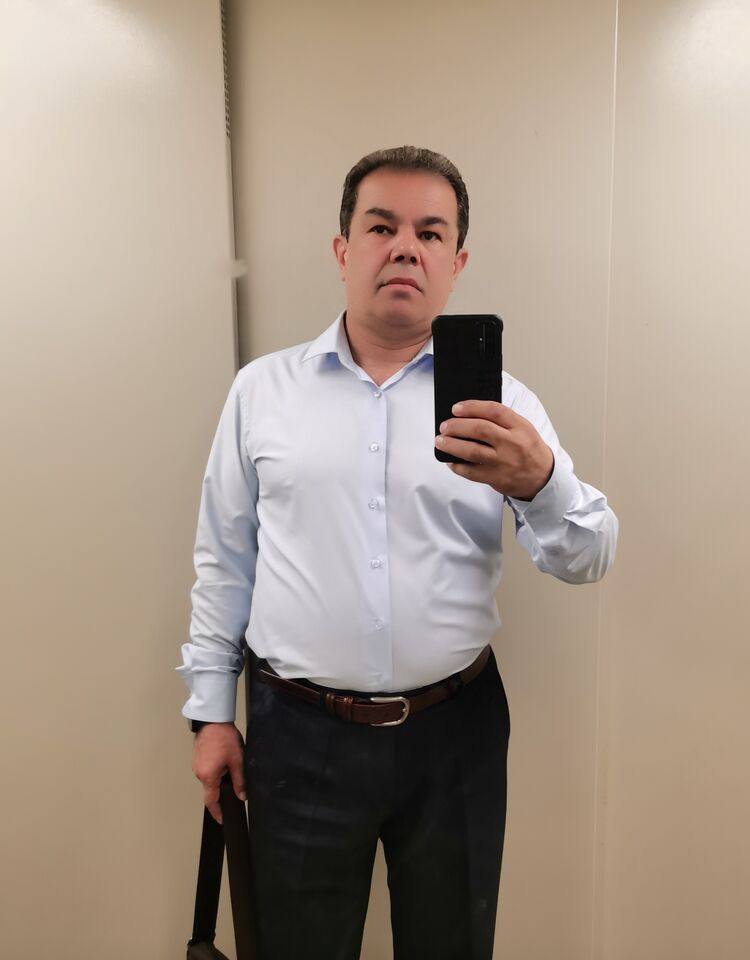  54764148  Djurabek, 47 ,    