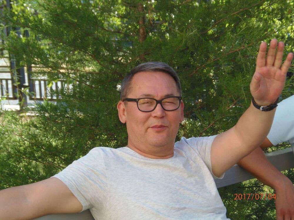  11830868  Sali, 49 ,    