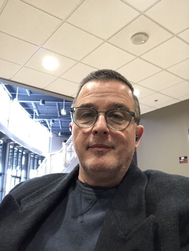  47856108  Michael, 56 ,    's-Heerenberg
