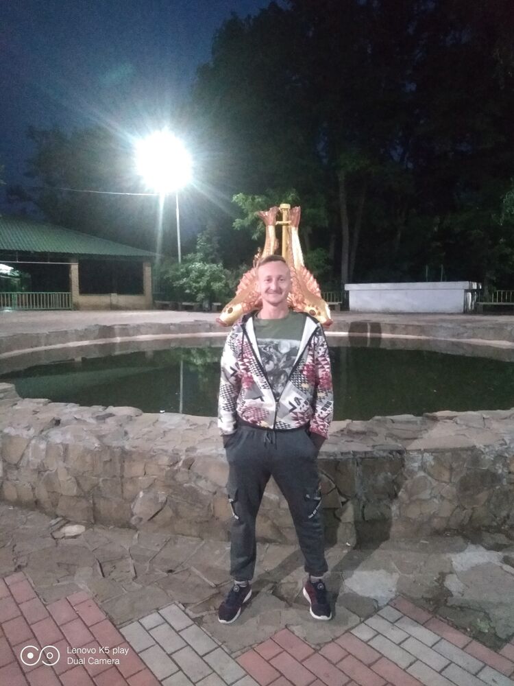  ,   Valery, 32 ,     , c , 