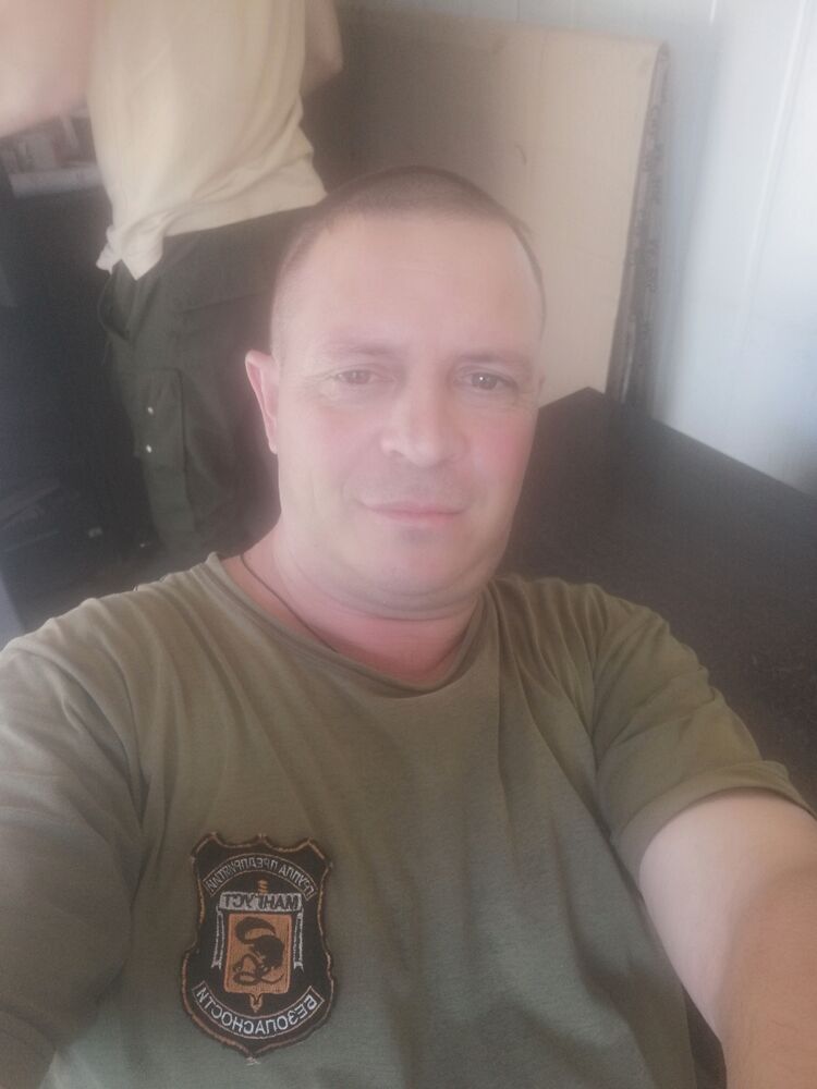  37589538  , 44 ,    
