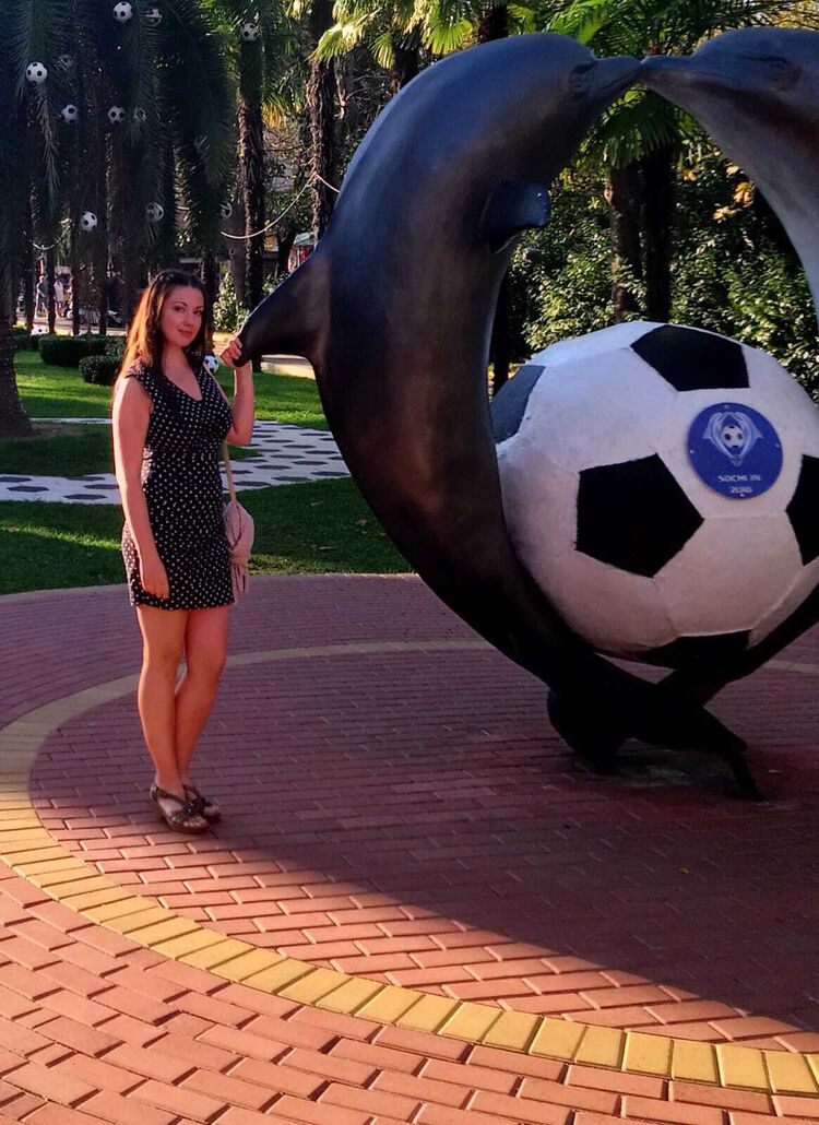  54608098  Inna, 45 ,    