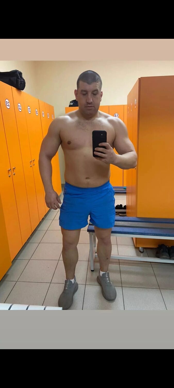 ,   Artem, 35 ,   