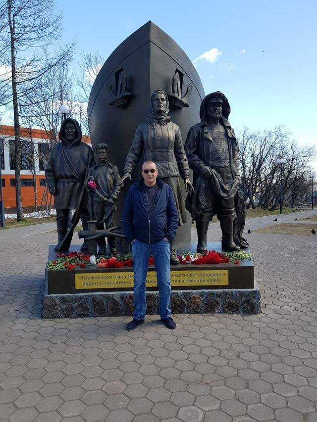  -,   , 52 ,   