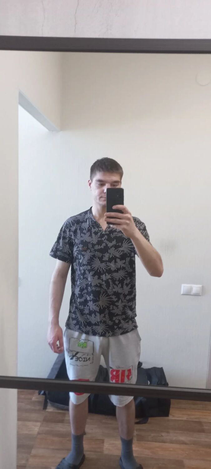  44599868  Ruslan, 22 ,    