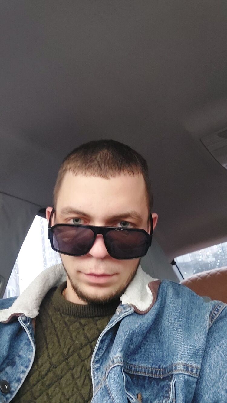  33984968  Semyon, 30 ,    