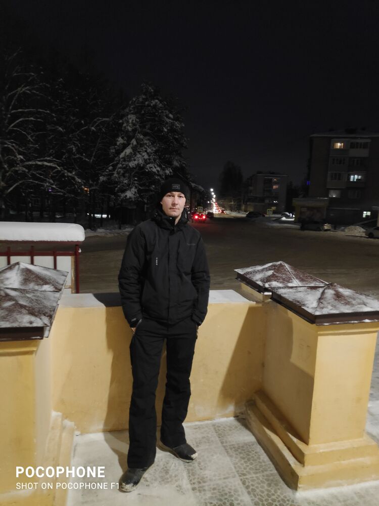  26520768  Vadim, 33 ,    