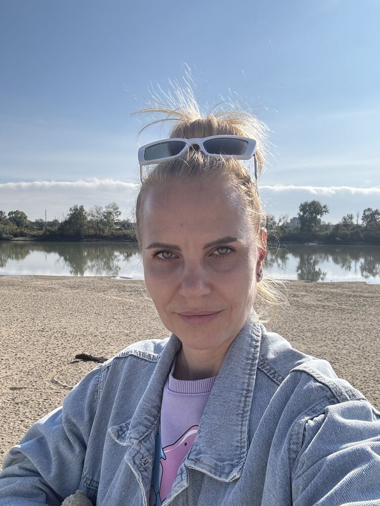  ,   , 44 ,   c 