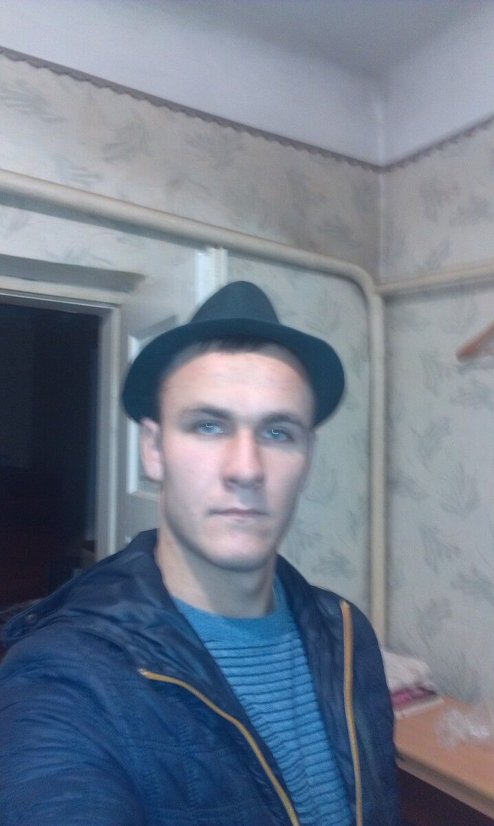  6884228  Asel, 31 ,    
