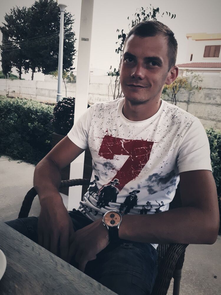  16021858  , 30 ,    