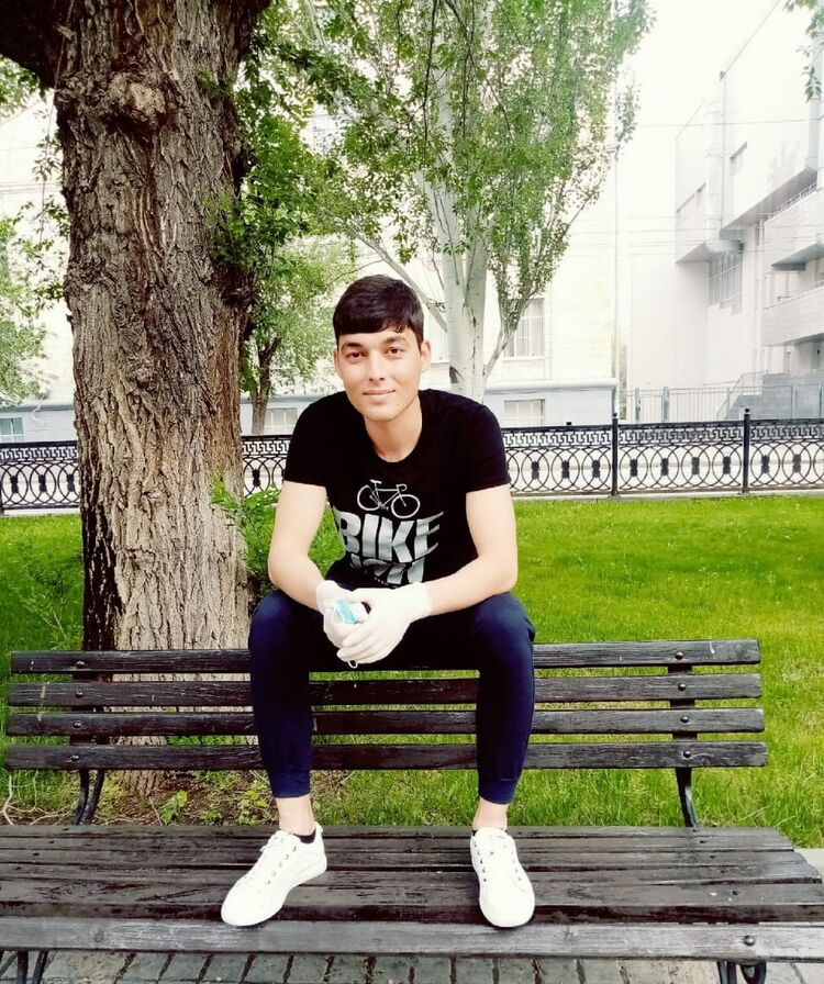  26091158  Arthur, 28 ,    