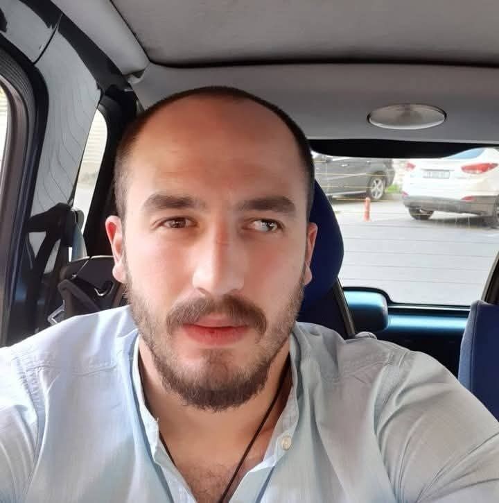  53620018  Irakli, 31 ,    --