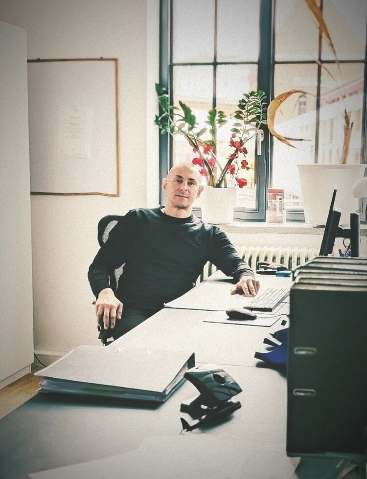  ,   Konstantin, 35 ,   ,   