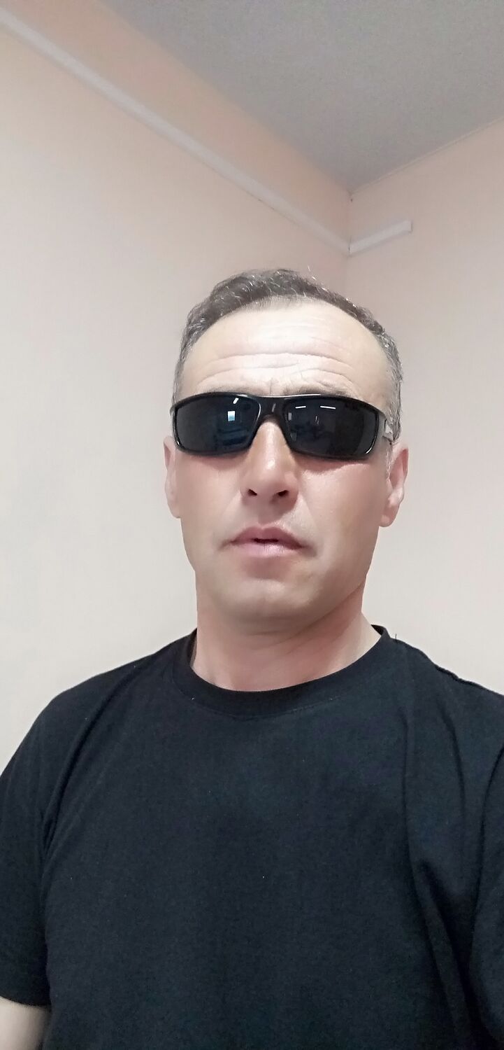  35357928  DENIS, 35 ,    