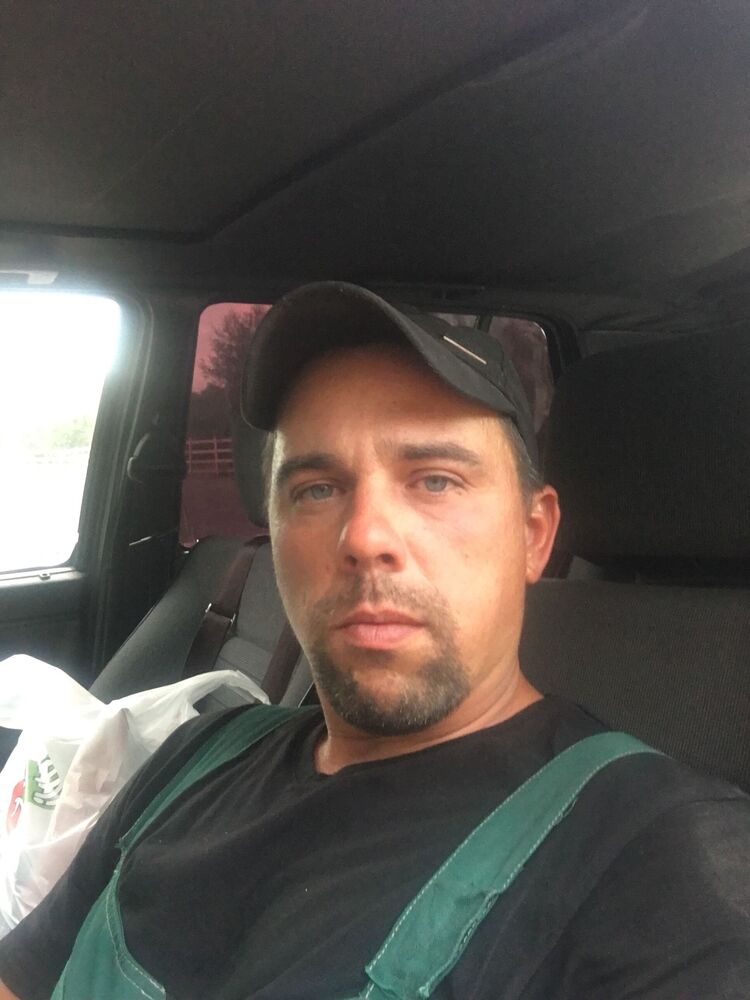  28689018  , 36 ,    
