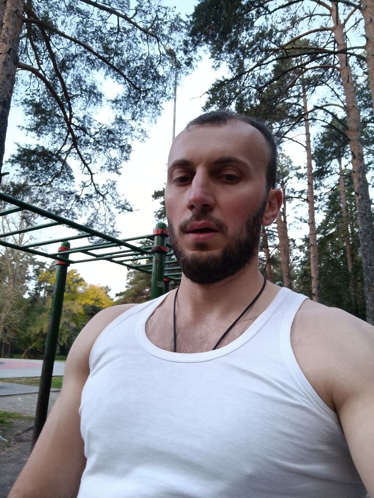  53648308  , 28 ,    