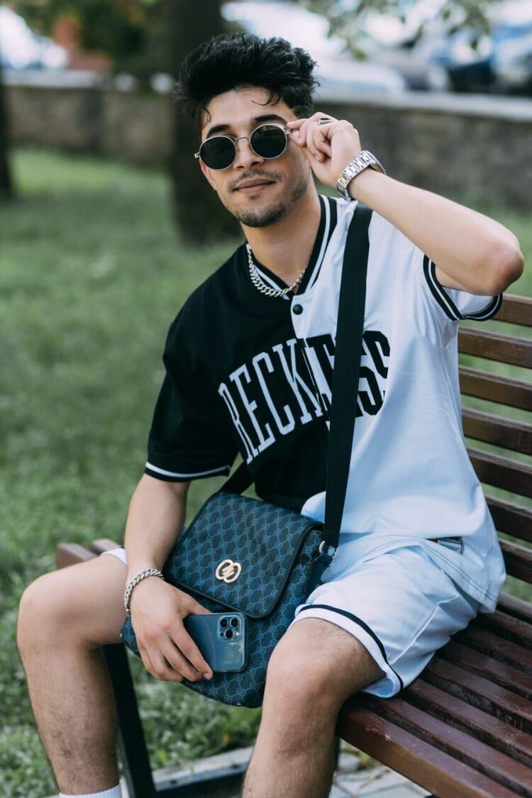  ,   , 25 ,   ,   