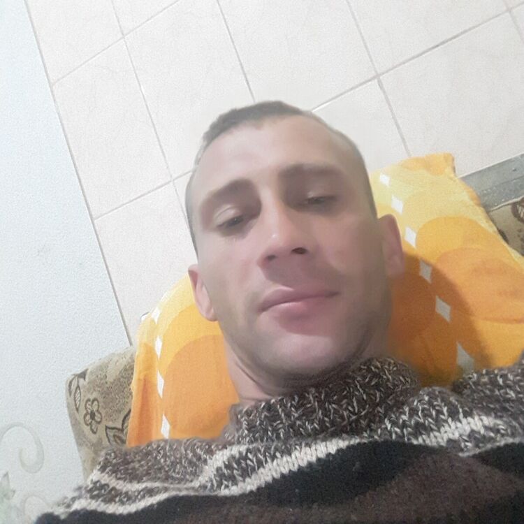  ,   Grisa, 37 ,   ,   , c 