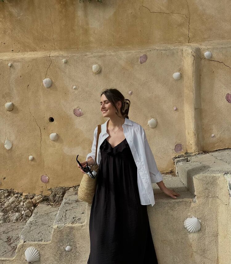  53597238  , 28 ,    -