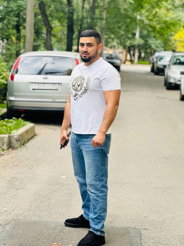  51043198  Ravid, 29 ,    